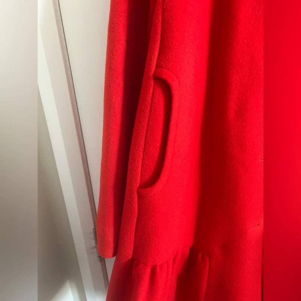 Hoss Intropia Red Coat Size 38